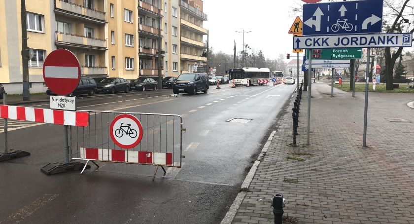 Uwaga kierowcy! Drogowe utrudnienia w Toruniu [MAPKA]