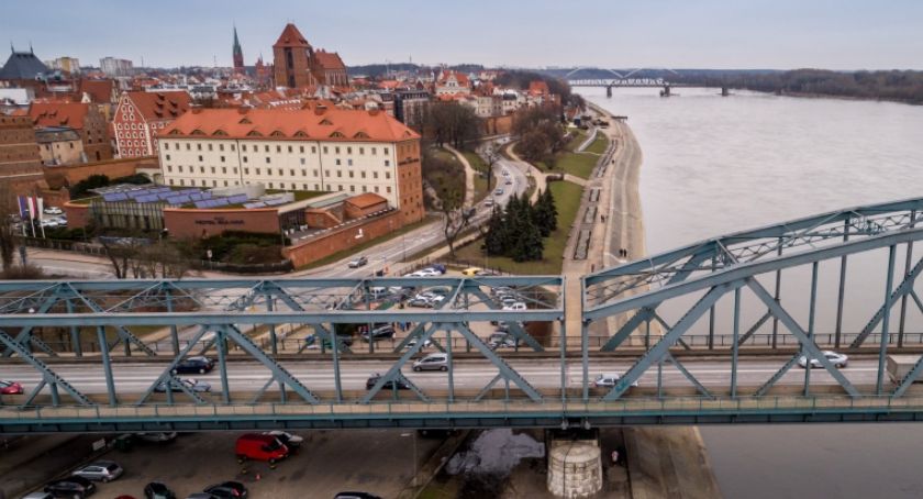 Miasto zdradza, ile będzie kosztować rozbudowa mostu drogowego w Toruniu