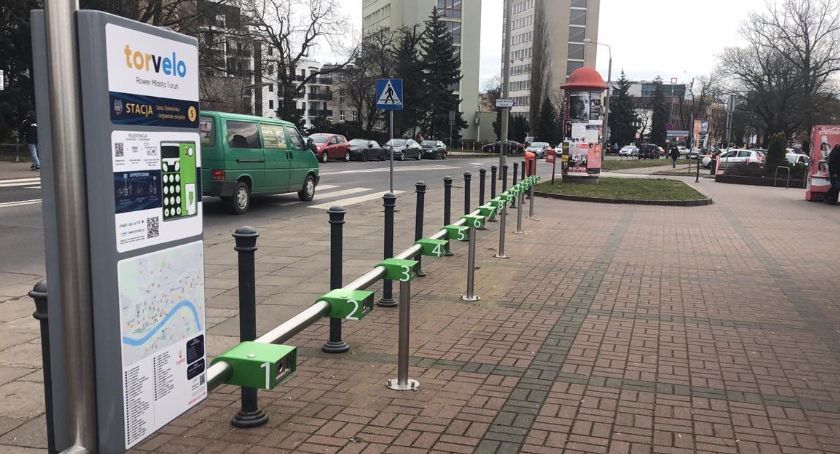 Dlaczego na ulice Torunia wyjechało tak mało rowerów miejskich?