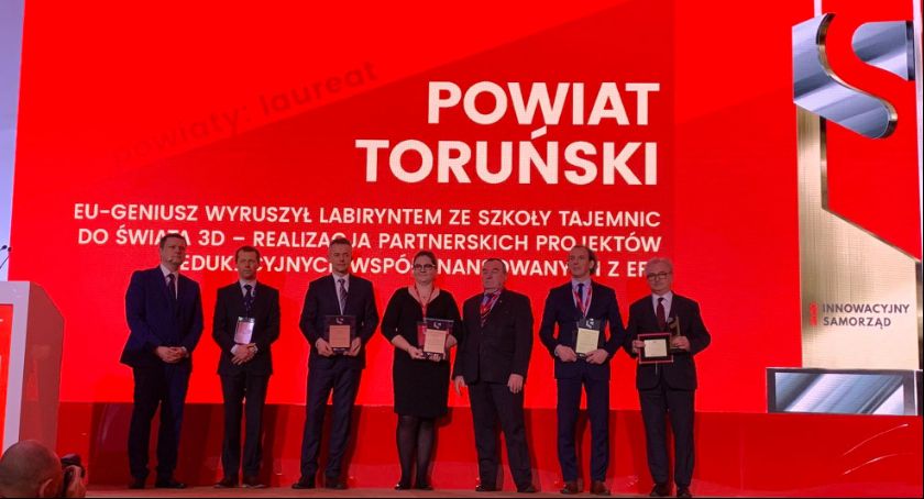 Powiat toruński wyróżniony w konkursie Innowacyjny Samorząd 2020 [FOTO] 
