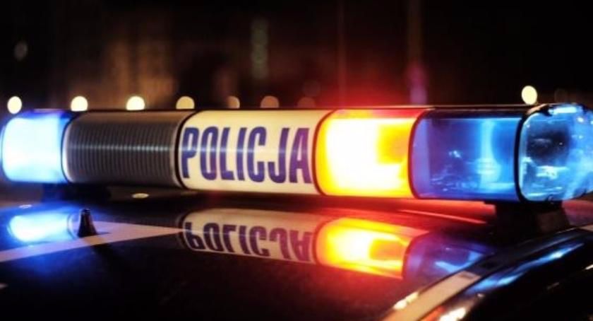 Śmiertelne potrącenie pod Toruniem. Policja poszukuje kierowcy, który uciekł z miejsca wypadku