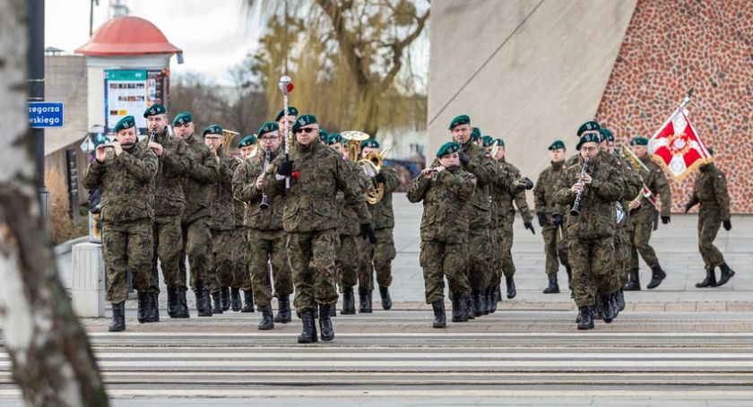 Torunianie uczcili pamięć żołnierzy wyklętych [FOTO] 