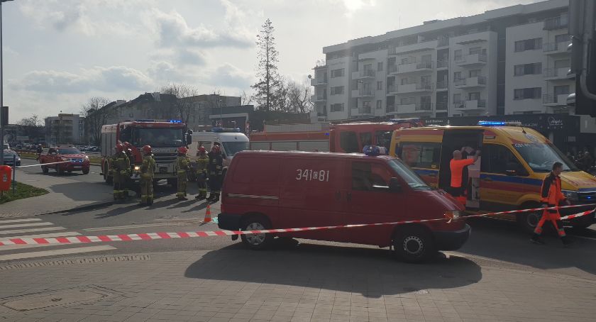 Śmiertelny wypadek w Toruniu. Ciężarówka potrąciła kobietę [FOTO]