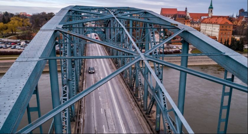 Miasto chce, żeby most drogowy i przeprawa tymczasowa były objęte nadzorem