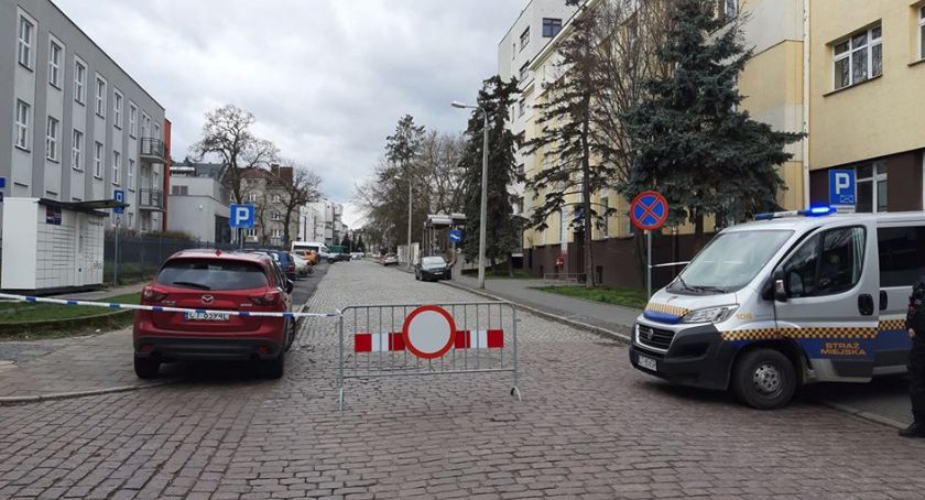 Koronawirus. Ul. Krasińskiego w Toruniu została zamknięta - staną tam namioty