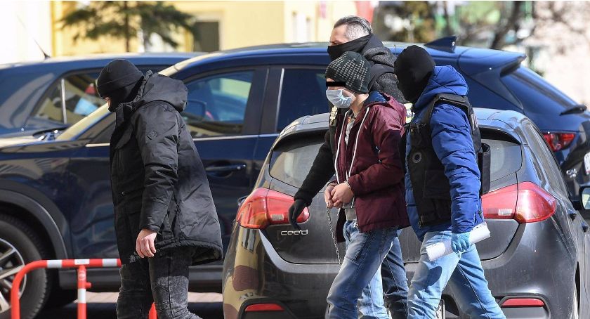 Zabójstwo młodej kobiety w Toruniu. 28-letni mężczyzna usłyszał zarzuty