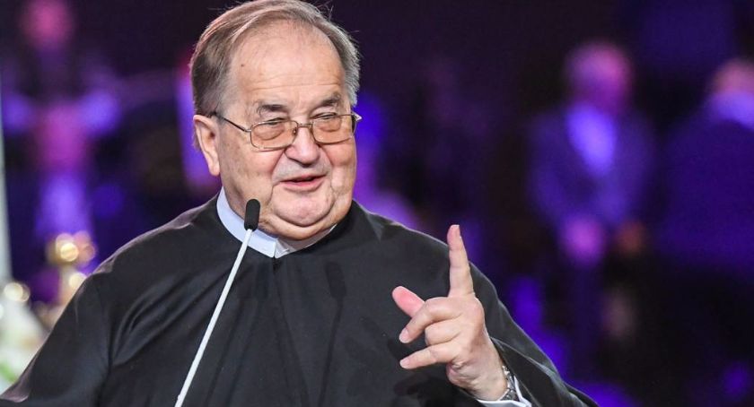 Nowy sposób wyłudzenia pieniędzy. Oszuści podają się za… Radio Maryja