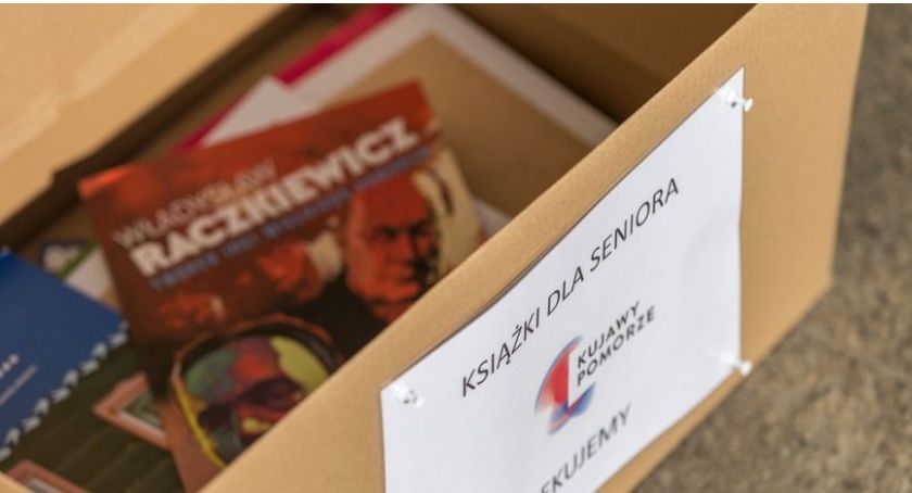  Książka dla seniora. W Toruniu pojawiły się specjalne kartony