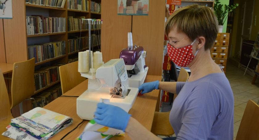 „Toruń szyje maseczki”. Mieszkańcy Torunia i regionu włączają się do akcji [FOTO]