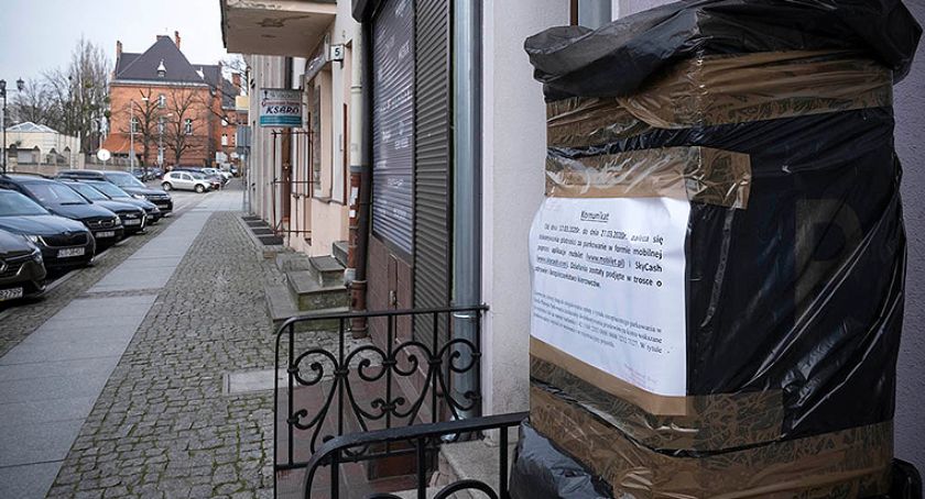 Zakaz używania parkomatów w Toruniu. Jak zapłacić za parkowanie?