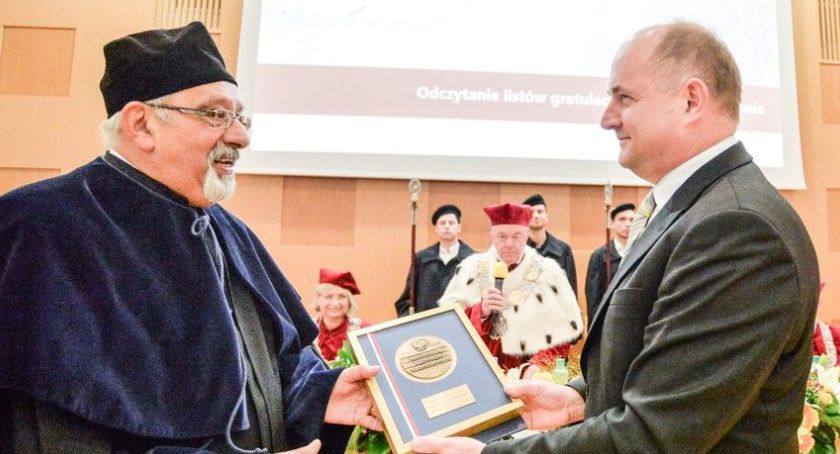  Profesor Buszewski członkiem Europejskiej Akademii Nauki i Sztuki 