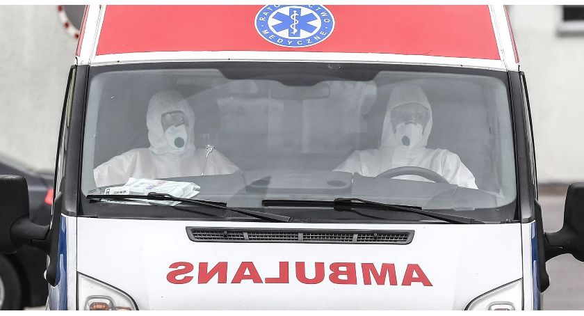 Ewakuacja pacjentów w Szpitalu Miejskim. Stan jednego z nich jest ciężki [FOTO]