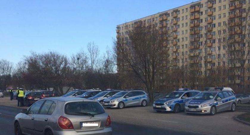Koronawirus. Zmasowana kontrola drogówki w Toruniu