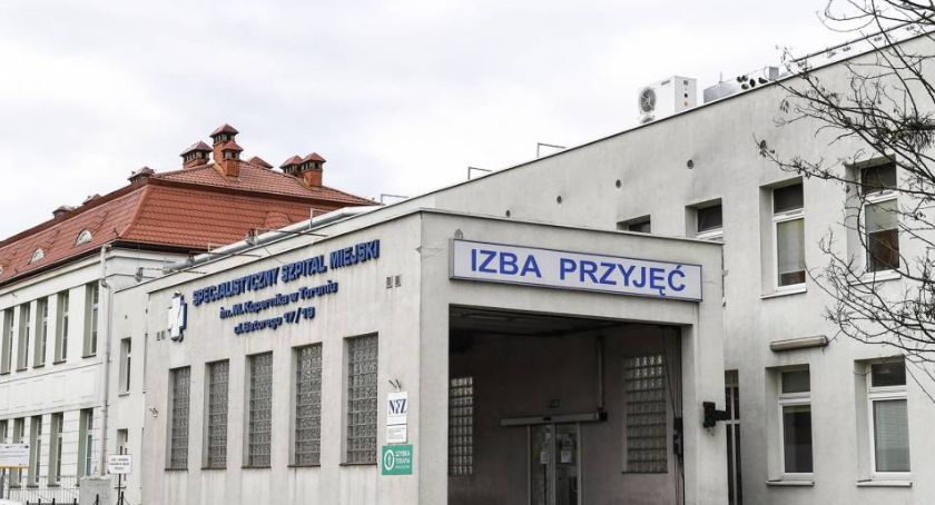 Koronawirus. Personel szpitala na Batorego odpowiada na „krzywdzące doniesienia”
