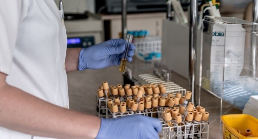 UMK uruchomił laboratorium do przeprowadzania testów na koronawirusa