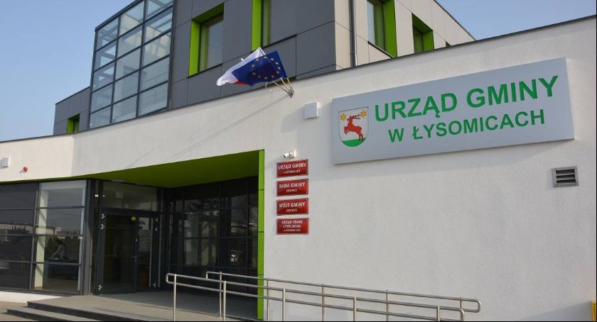 Koronawirus. Historyczna sesja rady gminy Łysomice w sprawie pomocy dla przedsiębiorców