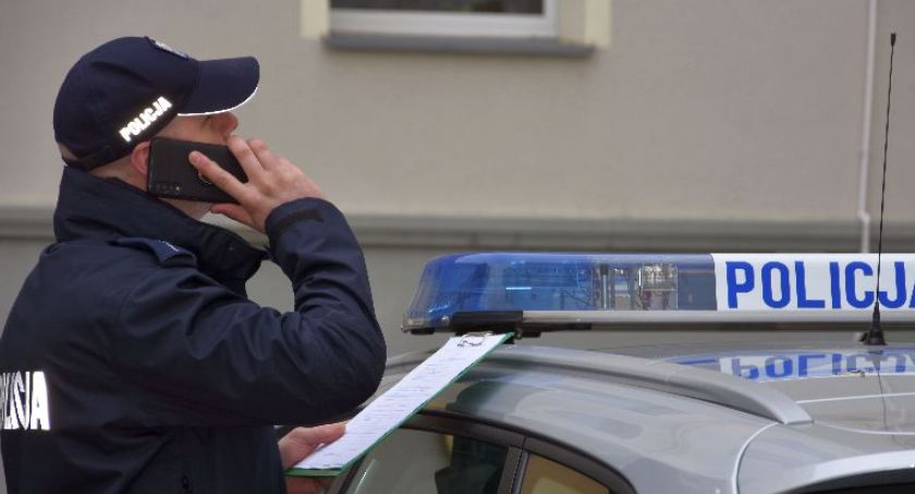 Kobieta zakażona koronawirusem wybrała się w majówkę na zakupy w Toruniu