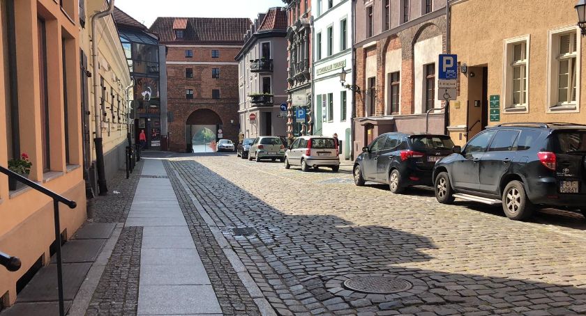 Kultowy pub na toruńskiej starówce został zamknięty [FOTO]