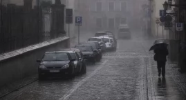 Załamanie pogody w Toruniu. Tak chłodno dawno nie było