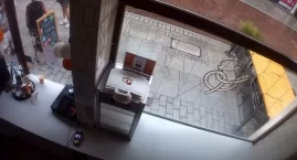 Demolka w nocy przed piekarnią w Toruniu. Nagranie t&hellip;