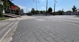 Potrącenie kobiety na chodniku w Toruniu. Policja pr&hellip;