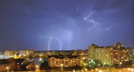 Będzie burza z silnymi opadami w Toruniu. IMGW wskaz&hellip;