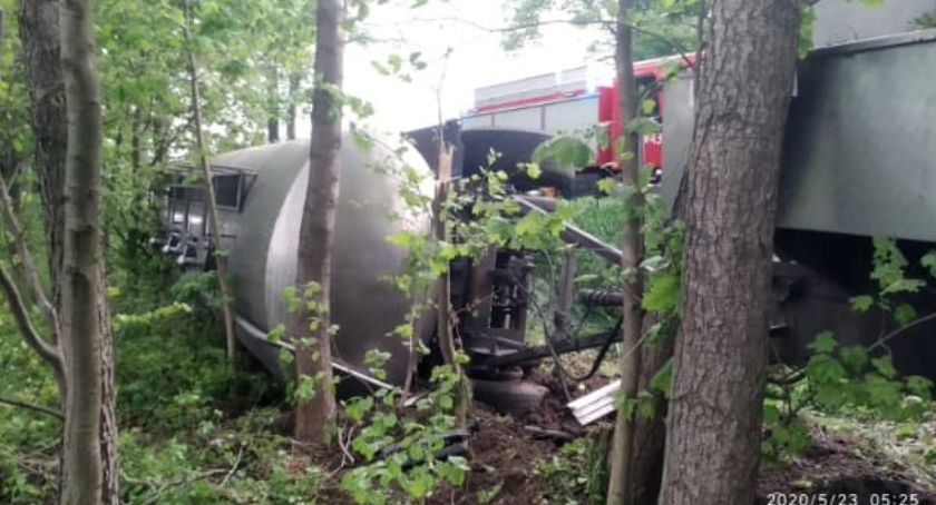 Tragedia pod Radominem! Nie żyje 46-letni kierowca