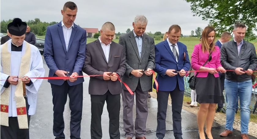 Droga wyremontowana i poświęcona