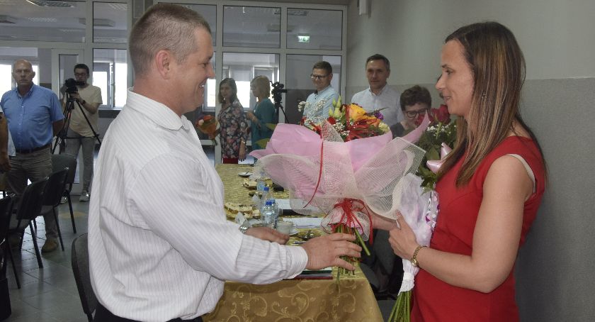 Popierają szefową
