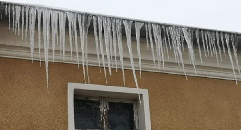 Niebezpieczeństwo z dachu
