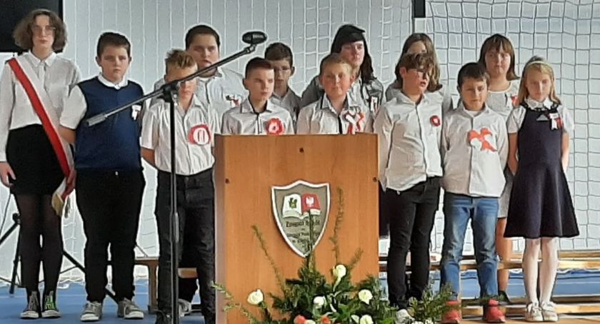Obchodzili 103. rocznicę niepodległości w Zbójnie