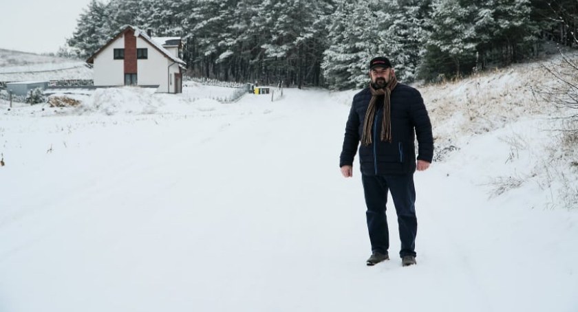 Czeka prawie rok na kasę od miasta