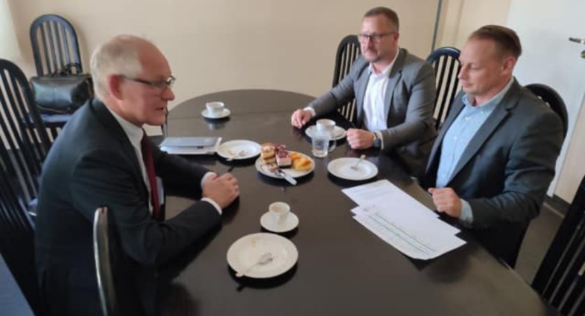 Poseł „załatwi” tańsze ciepło?