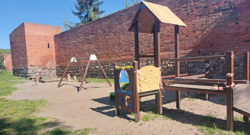Plac do zabawy czy do rozbiórki?