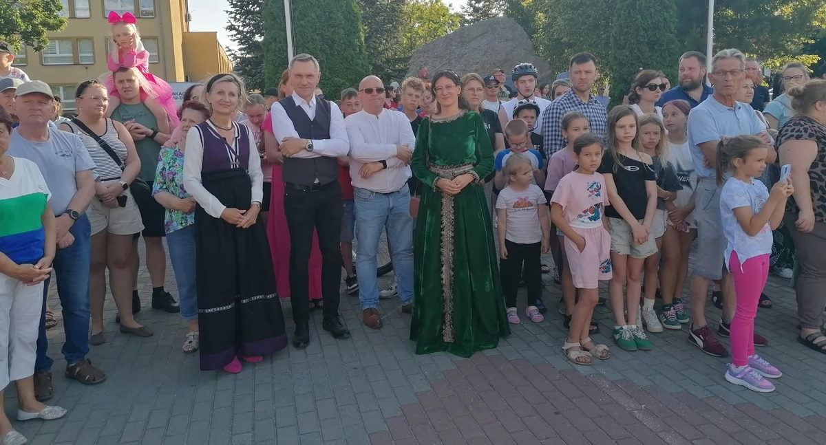 Rycerze i turyści opanowali zamek [zdjęcia]