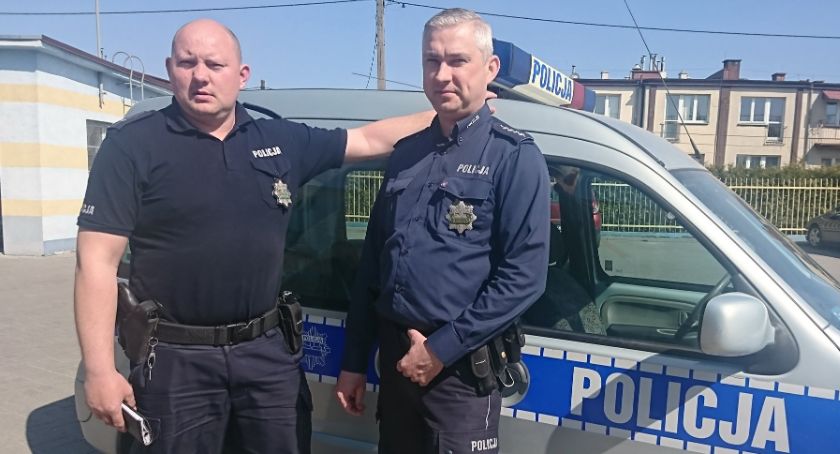 Dzielnicowi uratowali mężczyznę 