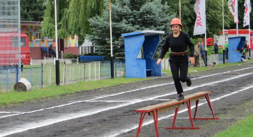 Strażacy z powiatu rywalizowali na stadionie miejskim [zdjęcia]