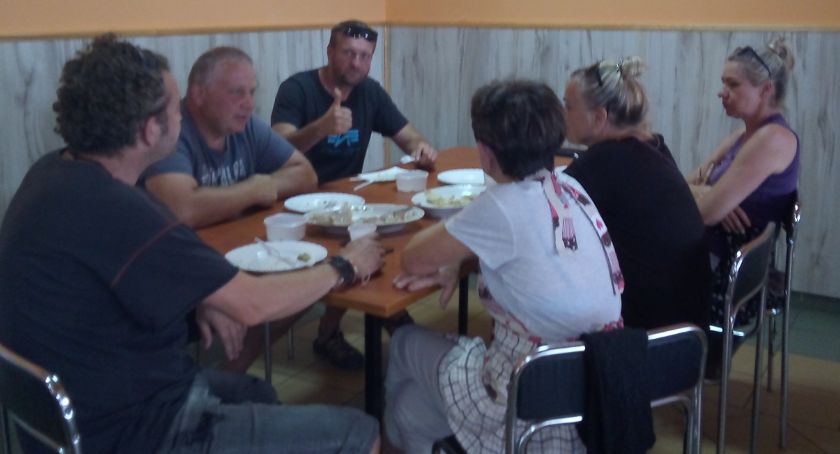 Sto osób na wielkiej degustacji