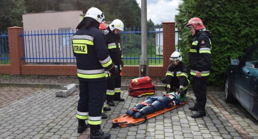 Zawodowcy szkolą ochotników