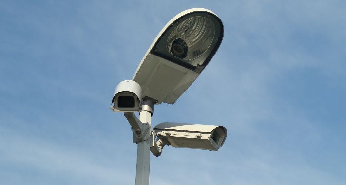 Wielki brat popatrzy...  jak odśnieżają