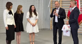 Uroczysta sesja na święto powiatu