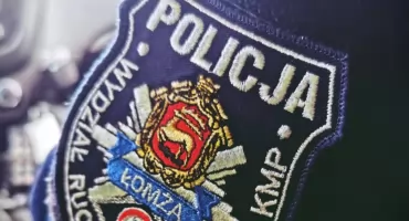 Wpadł przez znak „STOP” i światła. 40-latek nie powinien wsiadać za kierownicę