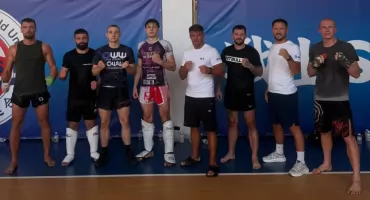 Maciej Tercjak szkoli się z legendami kickboxingu