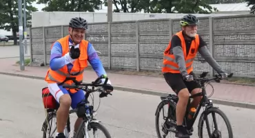 Rowerzyści pojechali szlakiem bitwy o Zambrów [FOTO+VIDEO]