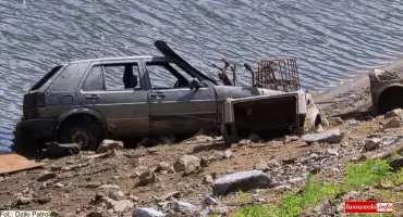 Jezioro Pilchowickie odkrywa kolejne tajemnice. Na brzegach pojawiły się wraki samochodów