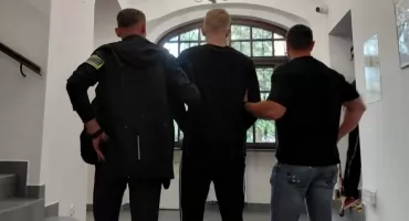 20-latek zatrzymany za organizowanie nielegalnej migracji. Grozi mu do 12 lat więzienia