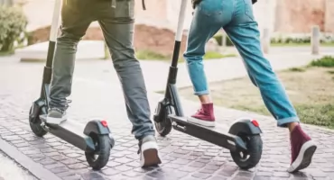 Policjanci ustalili tożsamość nieletniego kierującego hulajnogą
