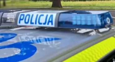Policjanci ruchu drogowego skontrolowali parking w Świeciu. Kierowca passata otrzymał 3 tys. zł mandatu
