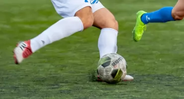 Emocjonująca końcówka meczu Start Pruszcz – Victoria Czernikowo. W najbliższej kolejce małe derby