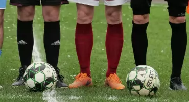 Wysoka przegrana piłkarzy Wdy Świecie. W następnym meczu też nie będzie łatwo